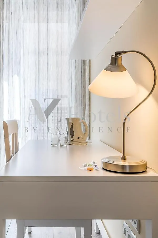 Ayz Villegas - Auto Check-In Property Madrid Hotel